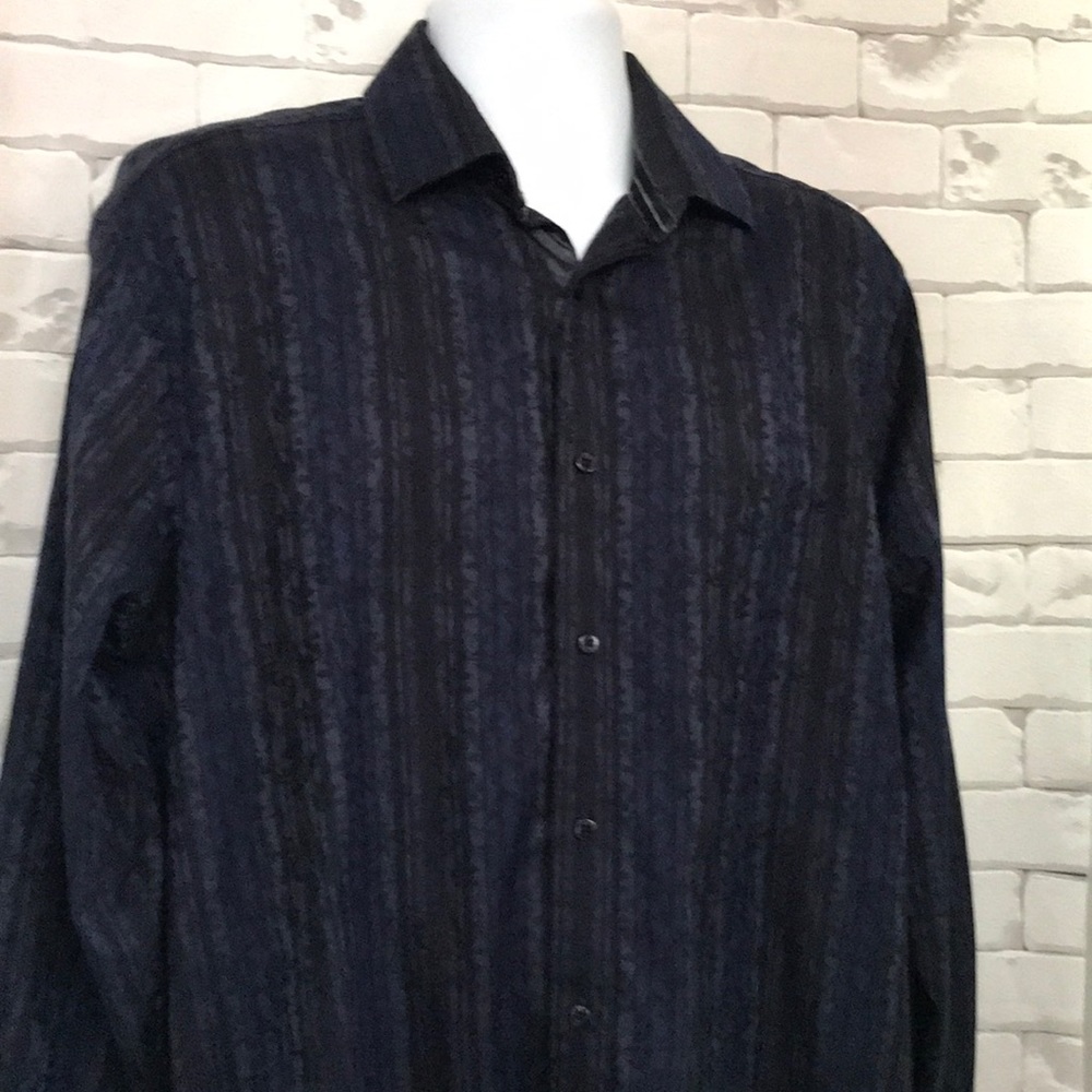 Men’s Zagiri men’s button down shirt.